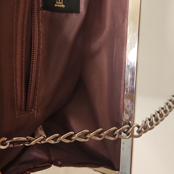 Jessica McClintock Women's Shimmer Burgandy/Rust Crinkle Envelope Purse - Picture 9 of 15